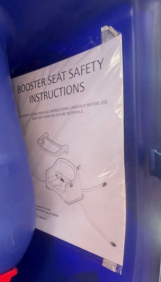 Trona portátil azul con cinturón