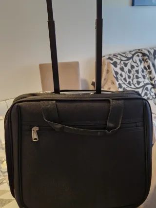 Maleta porta ordenador con ruedas