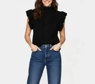 Jersey negro volantes cuello alto talla S