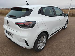 Renault Clio EQUILIBRE BLUE DCI 100CV