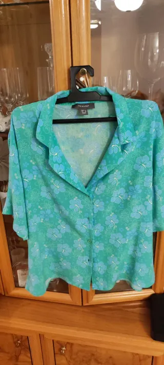 Camisa Primark Flores Azul Verde
