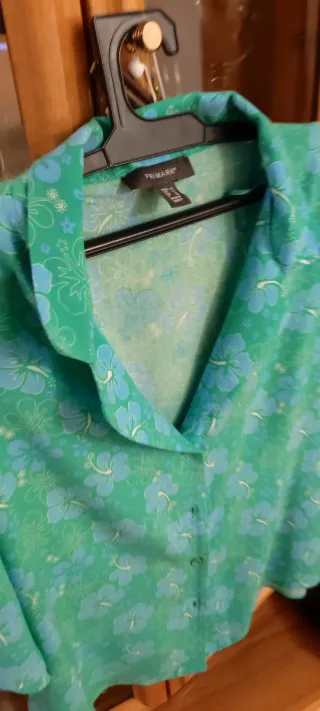 Camisa Primark Flores Azul Verde