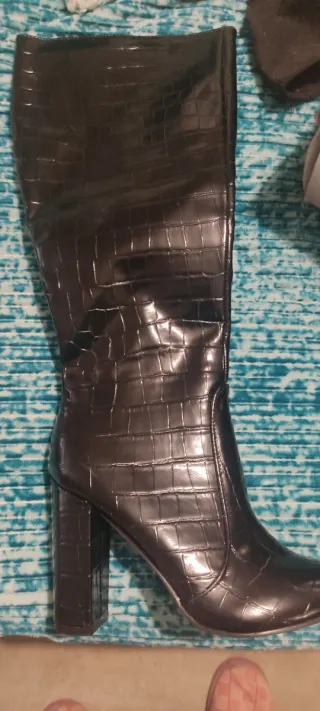 Botas altas efecto piel de cocodrilo