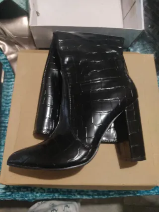 Botas altas efecto piel de cocodrilo