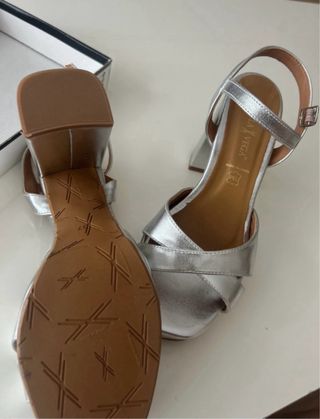 Sandalias Daniela Vega Plata Talla 38