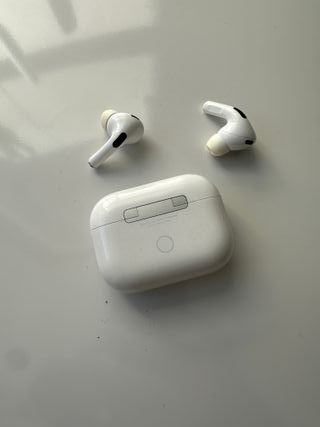 AirPods Pro 2da Gen - Muy buen estado