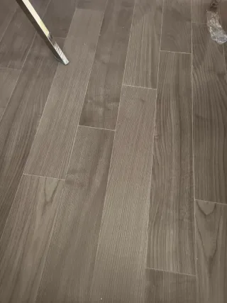 13 Azulejo porcelánico de suelo imitación madera