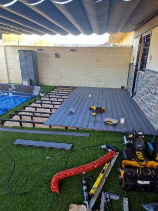 Montador de tarima flotante, laminado y puertas