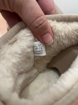 Botas de pelo, estilo UGG . Beige Talla 40