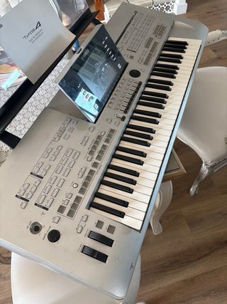Yamaha Tyros 4 Teclado estudio profesional