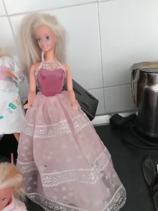 Lote de 4 Muñecas Barbie