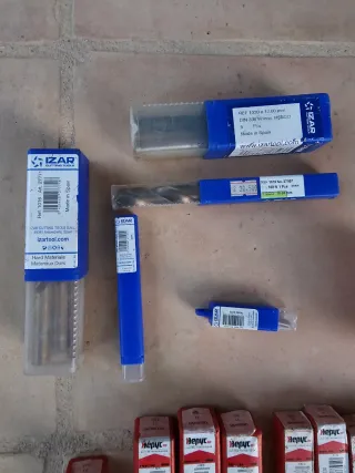 Conjunto brocas HSSE, acero rapido, machos roscar.