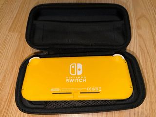 Nintendo Switch Lite Gialla