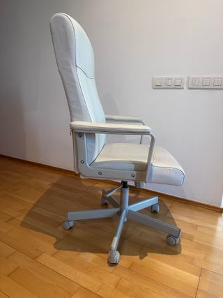 Silla de oficina giratoria beige - Como Nueva