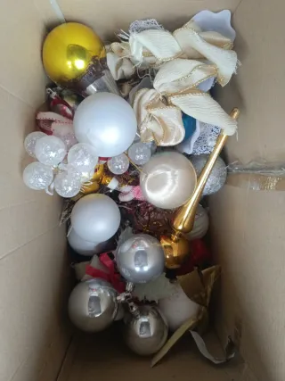 Árbol adornos y luces