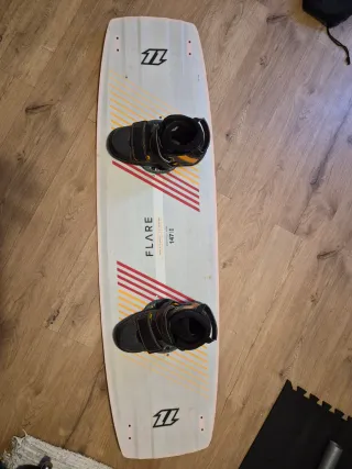 Tabla Kite Surf North Flare 147x43