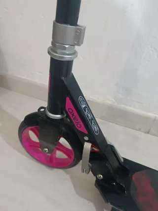 Patinete Oxelo Negro y Rosa y morado y negro