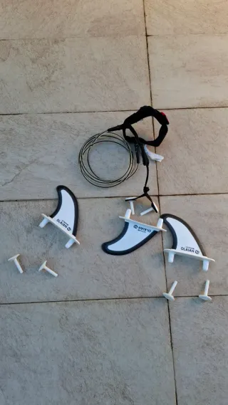 Tabla de surf 8'2 OLAIAN azul de 100L