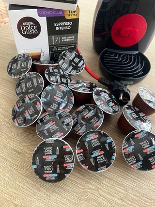Cafetera Dolce Gusto + 16 Cápsulas