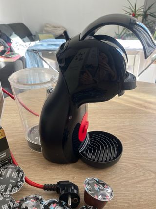 Cafetera Dolce Gusto + 16 Cápsulas