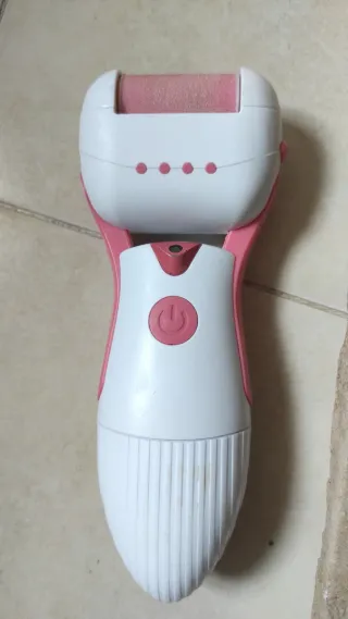 Lima eléctrica para pies rosa y blanca