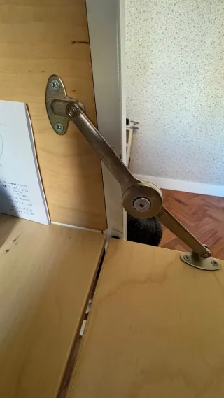 Escritorio juvenil madera y metal