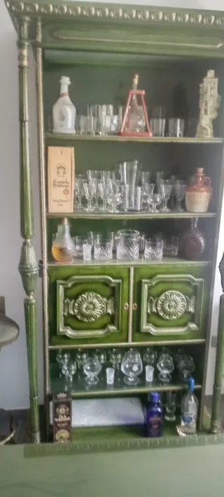 Barra de bar años 70 verde