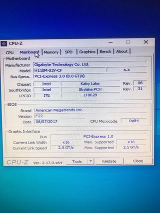 Computer desktop Micro ATX i3