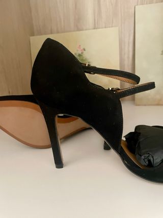 Zapatos de salon Hoss Intropia