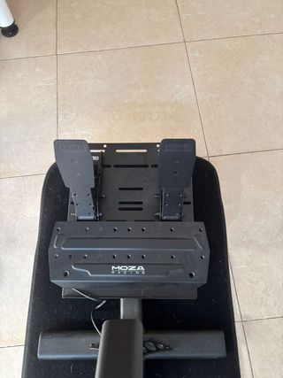 Cockpit Moza R5 con Freno y Cambio H
