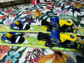 Sci e scarponi per bambini