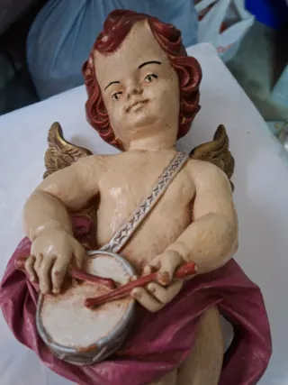 Anjo em resina dourado e rosa, 32x15