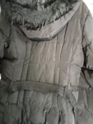 Tres cuartos acolchado en negro