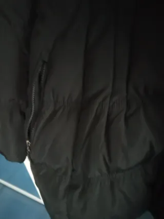 Tres cuartos acolchado en negro