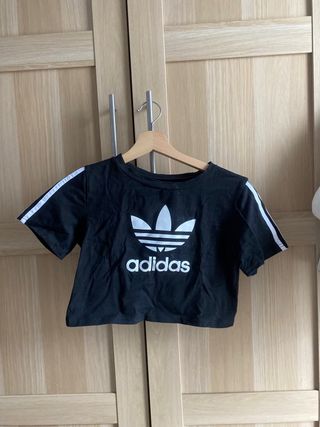Camiseta corta Adidas negra