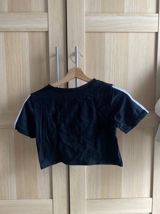 Camiseta corta Adidas negra