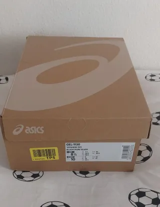 Caja Asics Marrón vacía