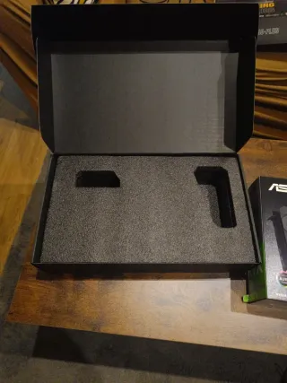 Caja Tarjeta Gráfica RTX 3060 Ti ASUS