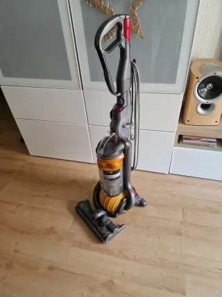 Aspiradora Dyson DC25