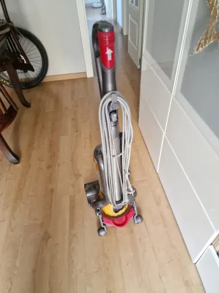 Aspiradora Dyson DC25