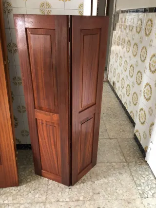 Puertas de interior de madera 40 € cada una