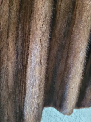 Abrigo de bisonte marrón