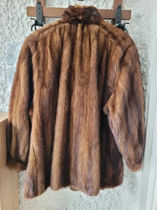 Abrigo de bisonte marrón