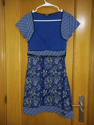 Vestido Koroshi Morado Estampado Talla XS