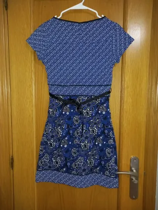 Vestido Koroshi Morado Estampado Talla XS