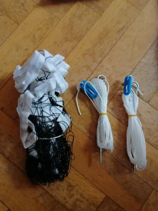 Kit de Bádminton con 4 Raquetas, 2 Volantes y Red.