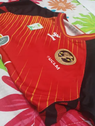 Camiseta Plenitudes Roja Rebi