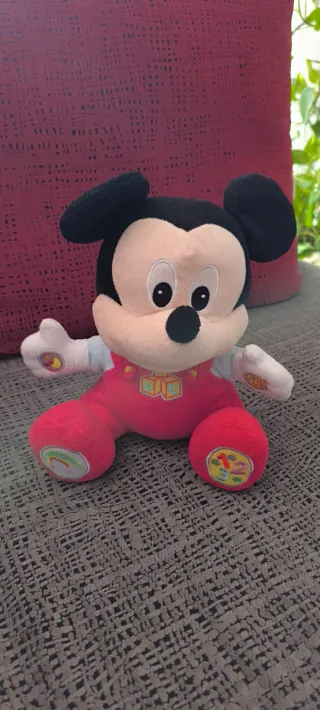Peluche Mickey Mouse interactivo