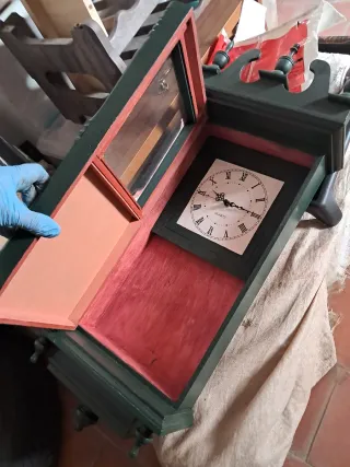 Reloj de pared artesanal pintado a mano