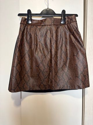 3 preciosas Faldas cortas Talla XS